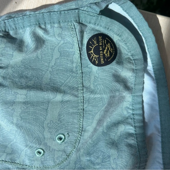 United By Blue S EUC Green board/Athletic Shorts - Picture 3 of 10